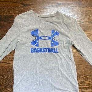 Boys L Under Armour long sleeve shirt